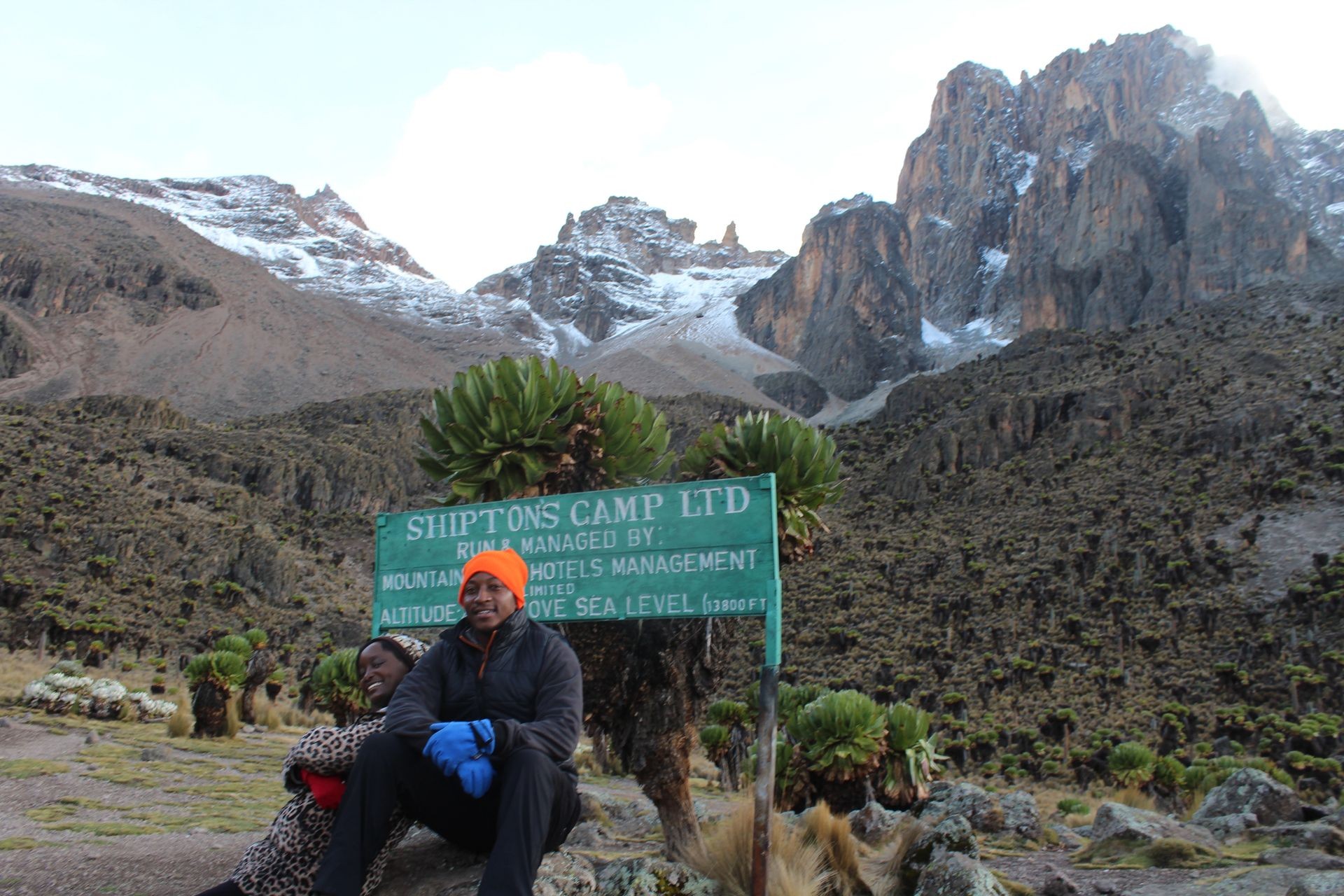 Mt Kenya Chogoria Sirimon Naromoru Batian Nelion Lenana